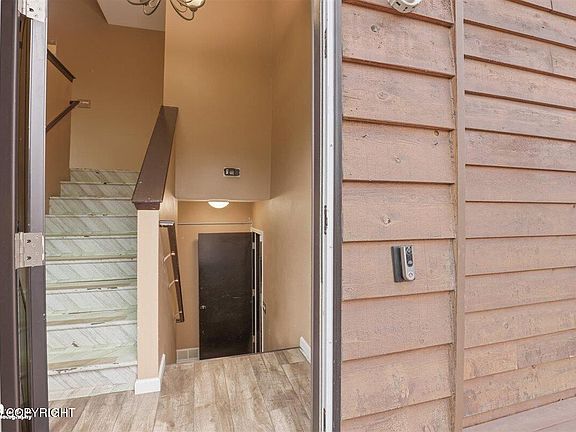 4th image of 8401 Stacey Cir
