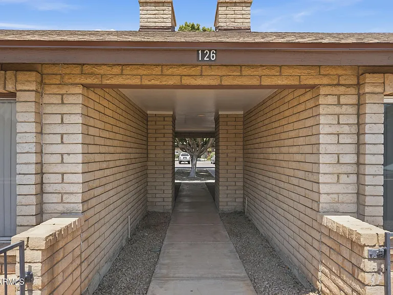 126 W Loma Vista Dr #101 — Photo 28