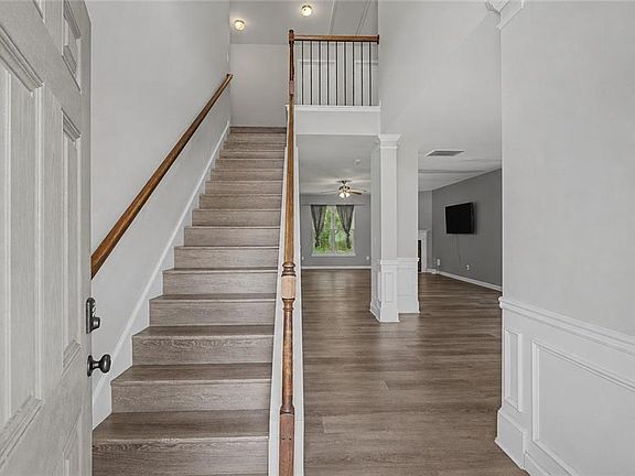 2nd image of 2611 Providence Ct