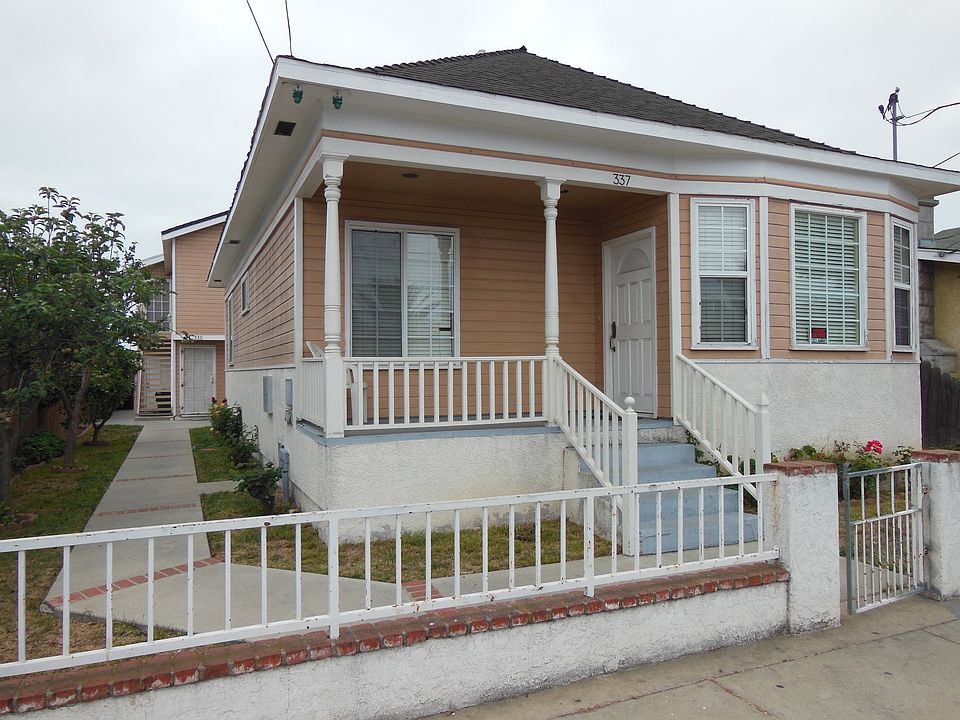2nd image of 337 W 15th St