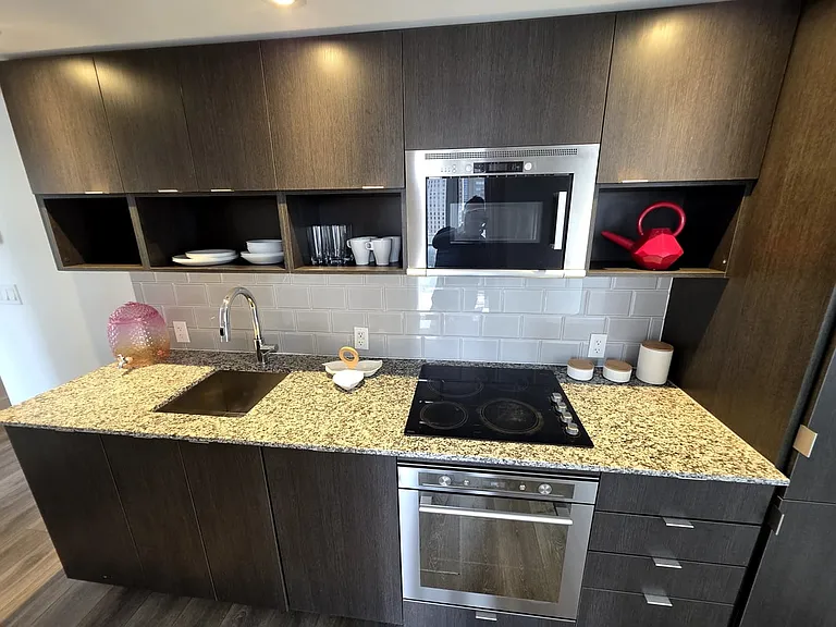 89 McGill St #1111A — Photo 7