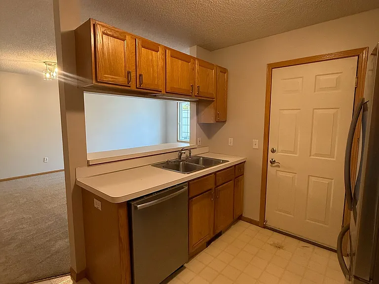 14748 Excelsior Ln — Photo 20
