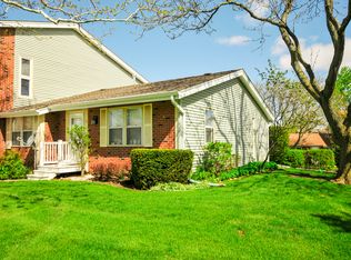 185 College Dr UNIT A, Bloomingdale, IL 60108
