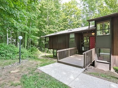 2F Country Squire Dr, Cromwell, CT, 06416
