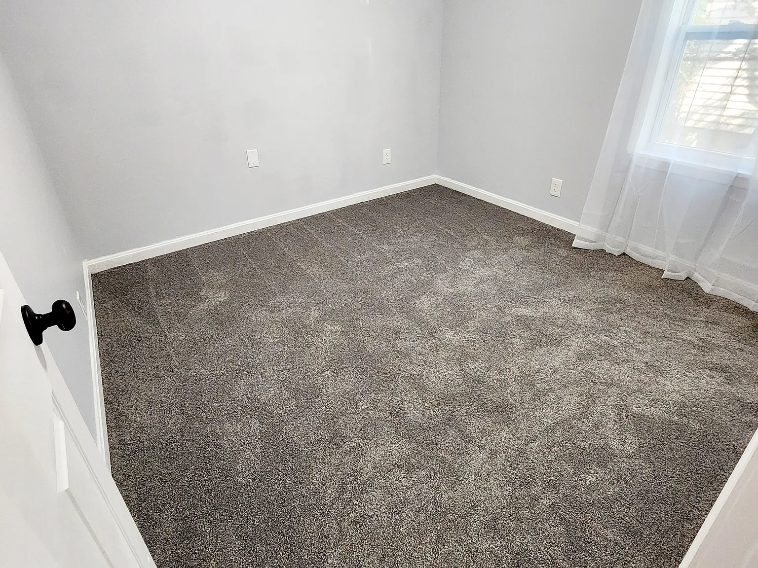 213 Starlight Dr — Photo 4
