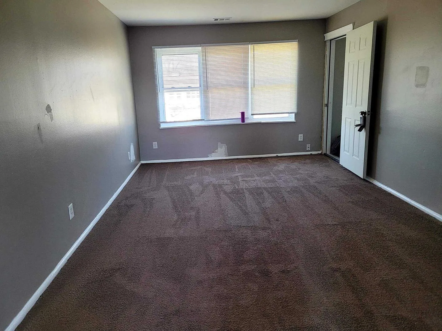6059 Dickson Rd — Photo 3