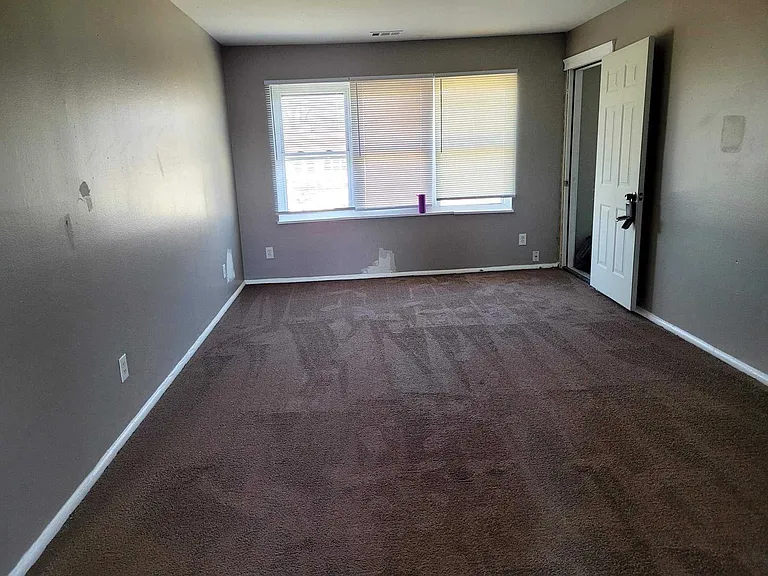 6059 Dickson Rd — Photo 12