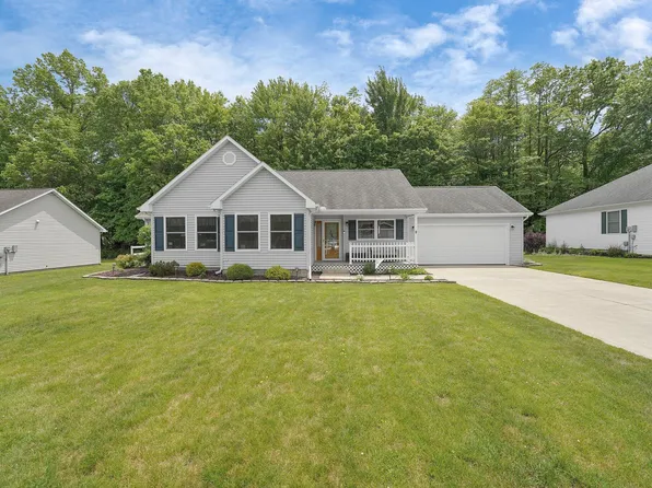 1923 August Dr, Ontario, OH 44906