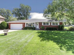 417 E Niagara Ave, Schaumburg, IL