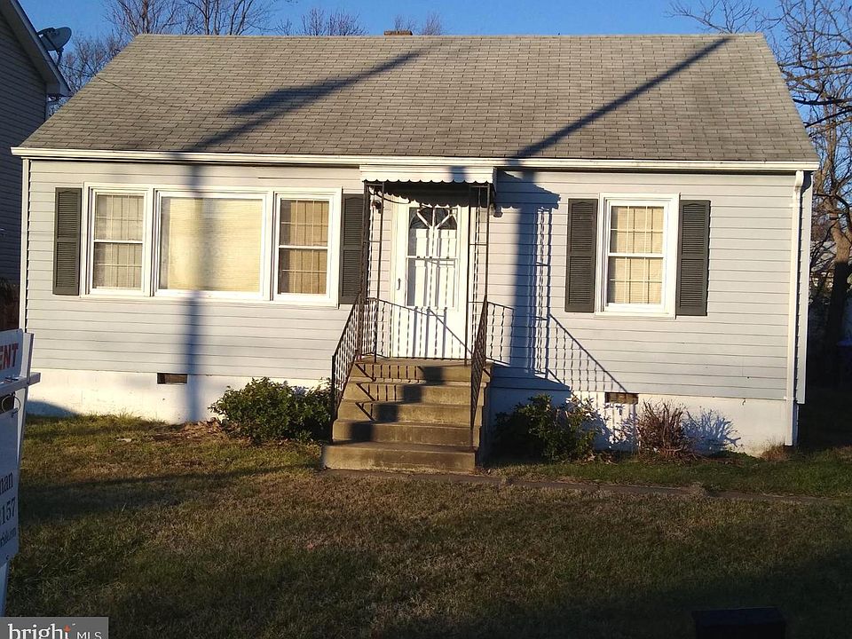 1st image of 108 Mosby St