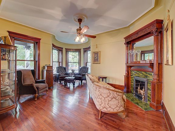 4th image of this home