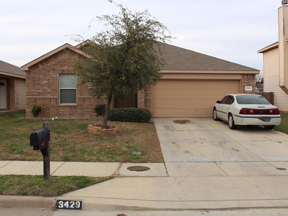 1st image of 3429 Pinebrook Dr