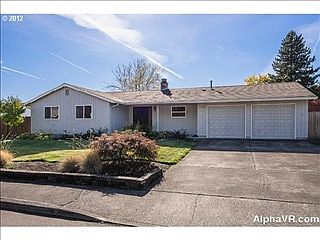2nd image of 2836 SE Willow Dr