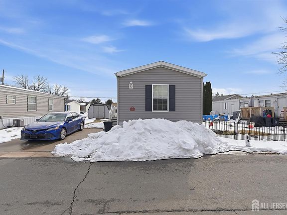 2nd image of 511 Sykesville Rd #116