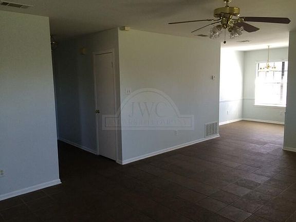 4th image of 1508 Mamye Jane Dr