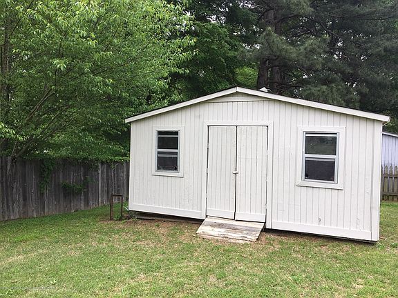 5th image of 5684 Chapel Hill Dr