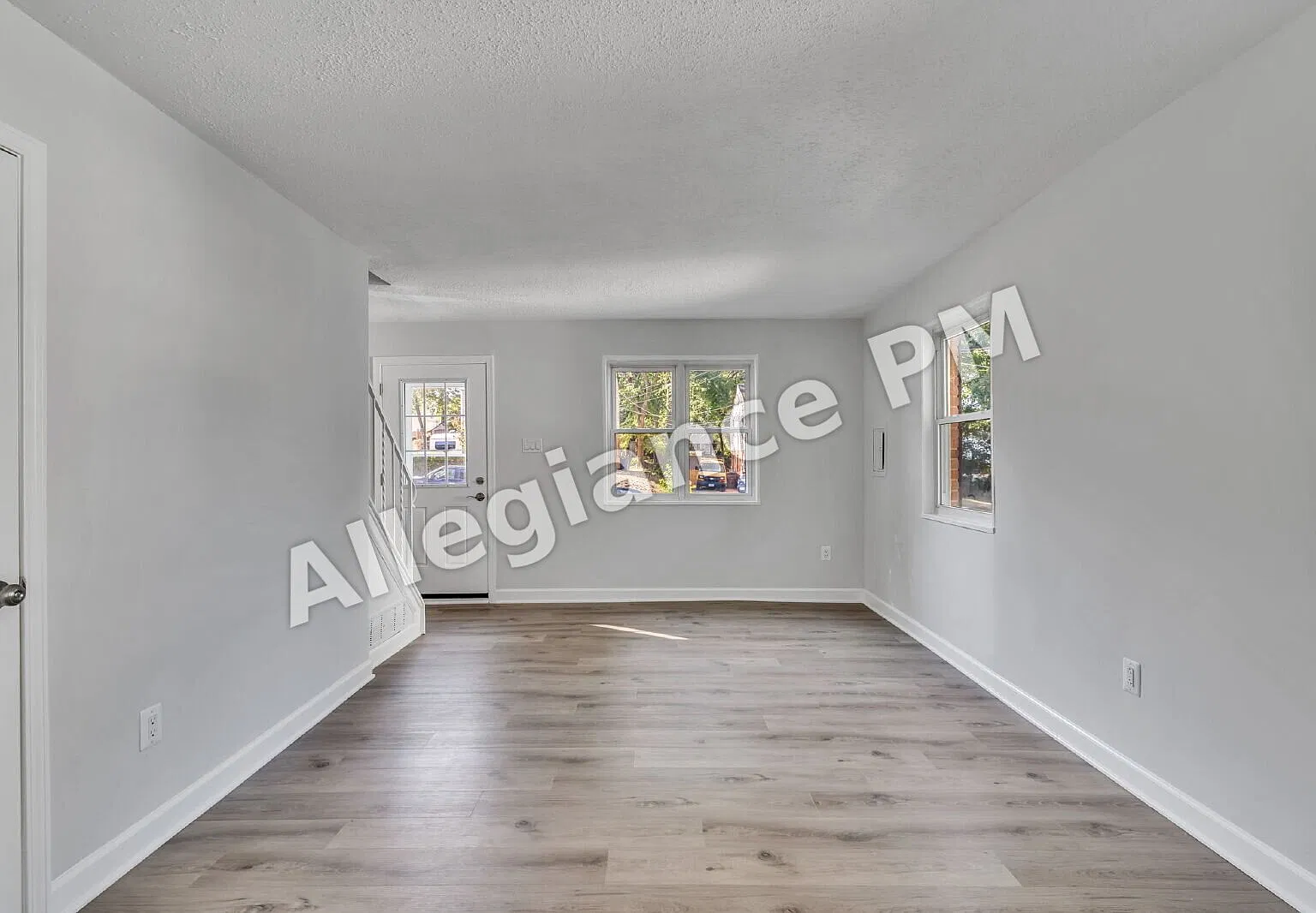5809 Fifer Drive — Photo 4