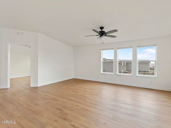 4th image of 200 Bridle Way Unit 157