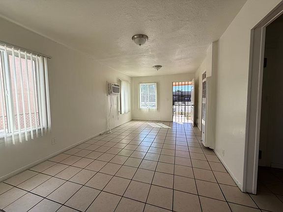 4th image of 752 S White Ave #752