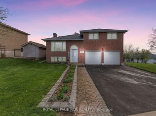80 Woodside Dr, Orillia, ON L3V7N9