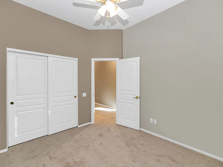 26031 N 42nd Dr — Photo 10