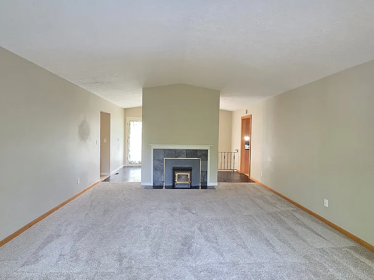 16932 Greentree Ave — Photo 10