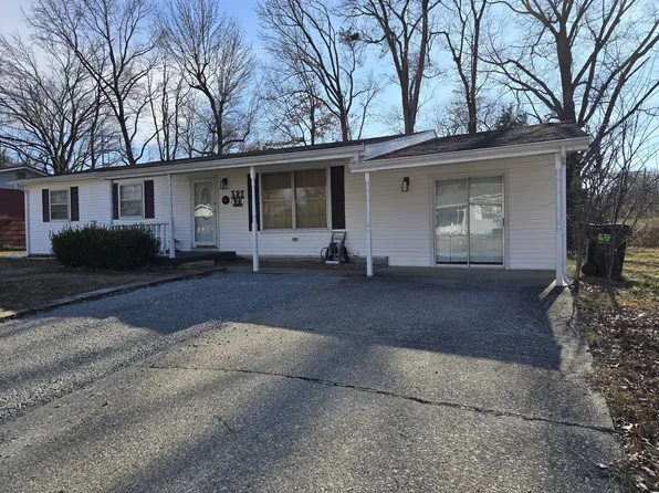 81 Dallas Dr, Harrisburg, IL 62946