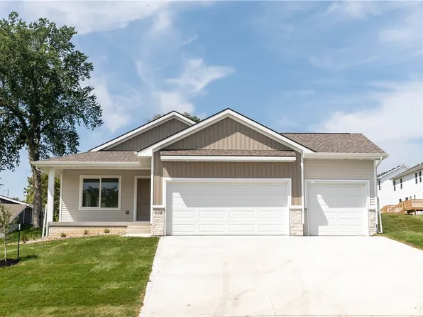 608 Neely St NE, Mitchellville, IA 50169