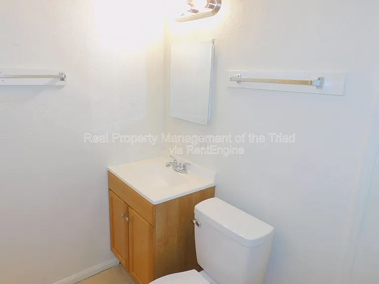 1514 Gholson Ave S #D — Photo 11