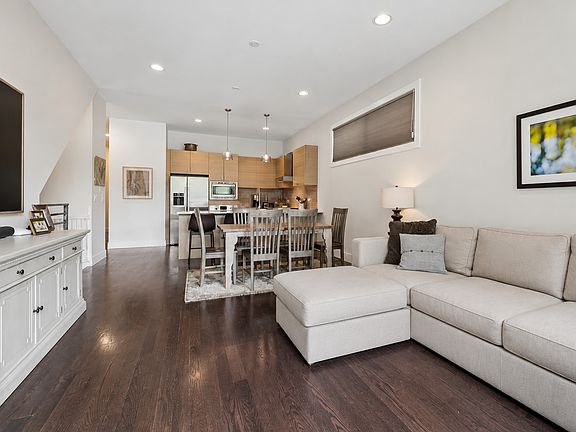 5th image of 2910 W Palmer St #1