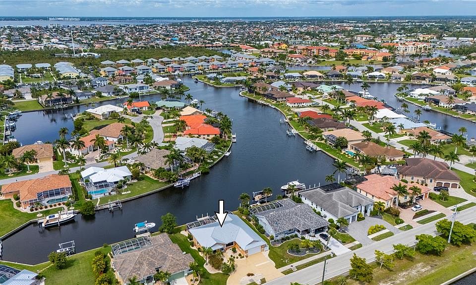 1st image of 1626 Albatross Dr