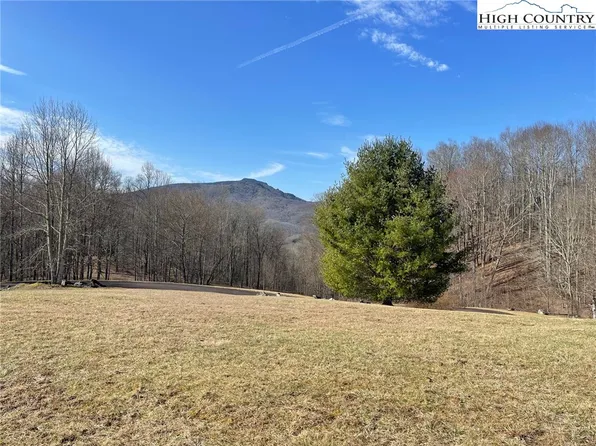 6 Jackson Ridge Road, Boone, NC 28607