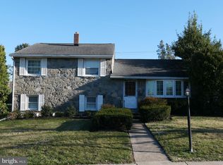 2404 Hillcrest Rd, Drexel Hill, PA 19026