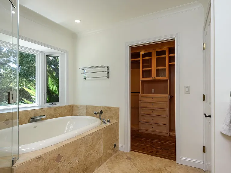71 Douglass Way — Photo 19