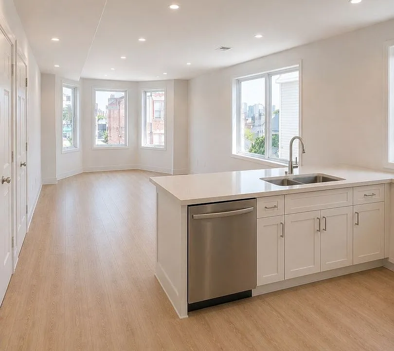 53 Burrell St #3