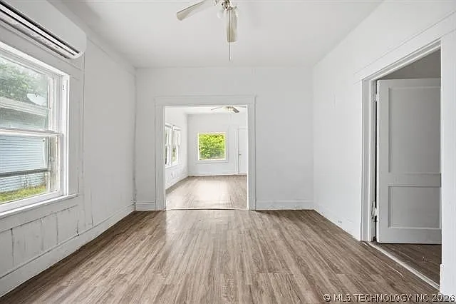 908 N Collins Ave — Photo 8