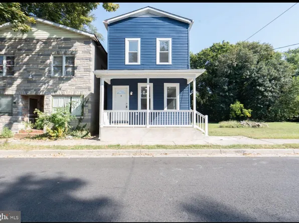 8 Eakin St, Salem, NJ 08079