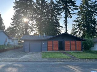 412 SW Fir St, Willamina, OR 97396