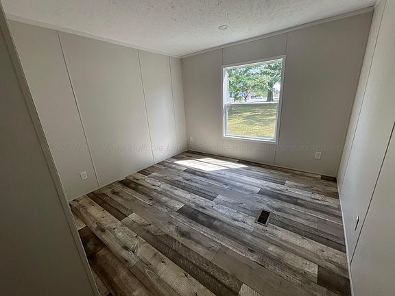 5th image of 19 Gray Rd