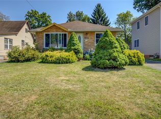 20549 Belvidere Ave, Fairview Park, OH