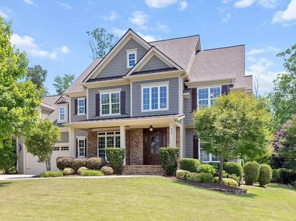 824 Magalloway Dr, Cary, NC 27519