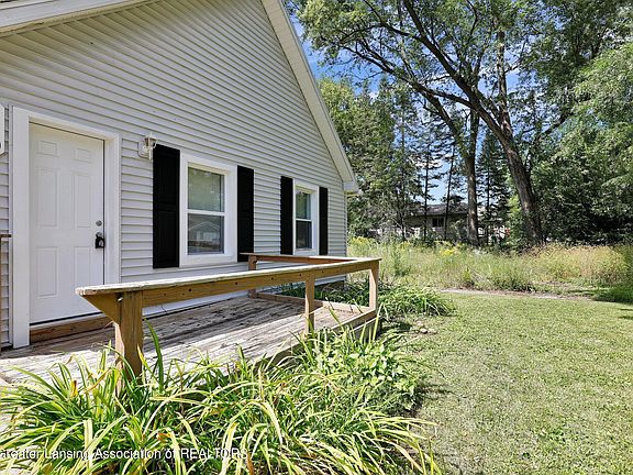 3rd image of 319 Brynford Ave