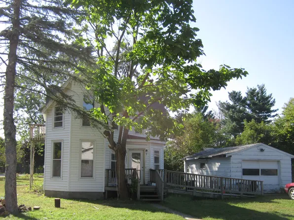 1521 2nd St W, Menomonie, WI 54751