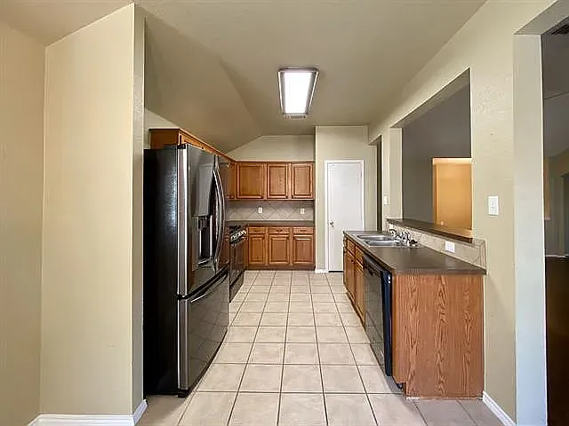 1000 Campbell Dr — Photo 26