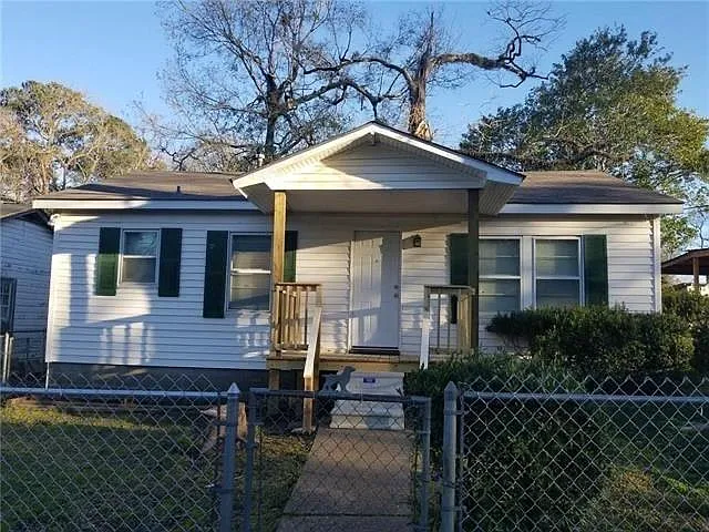 2 bed, 1.0 bath, 875 sqft, $975 — Photo 2