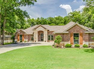 9102 Hanging Moss Dr, Granbury, TX 76049