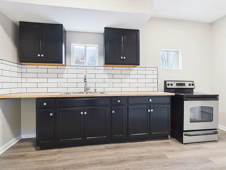 1330 Susquehanna St — Photo 4