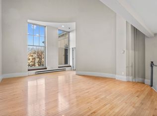 350 W 4th St APT 413, South Boston, MA 02127