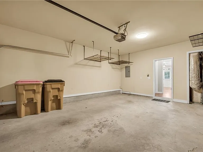 501 Grove Field Ct — Photo 19