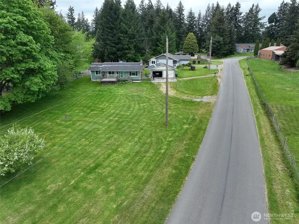 15807 Lawrence Place SE, Yelm, WA 98597